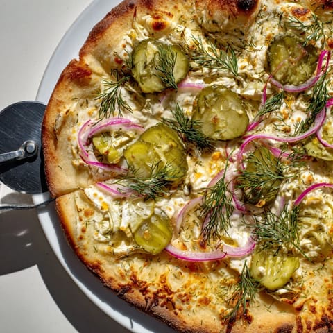 Pickle Pizza Crème Fraîche