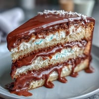 Festive vanilla sheet cake with creamy buttercream and Class of 2026 piping for graduation celebrations.  